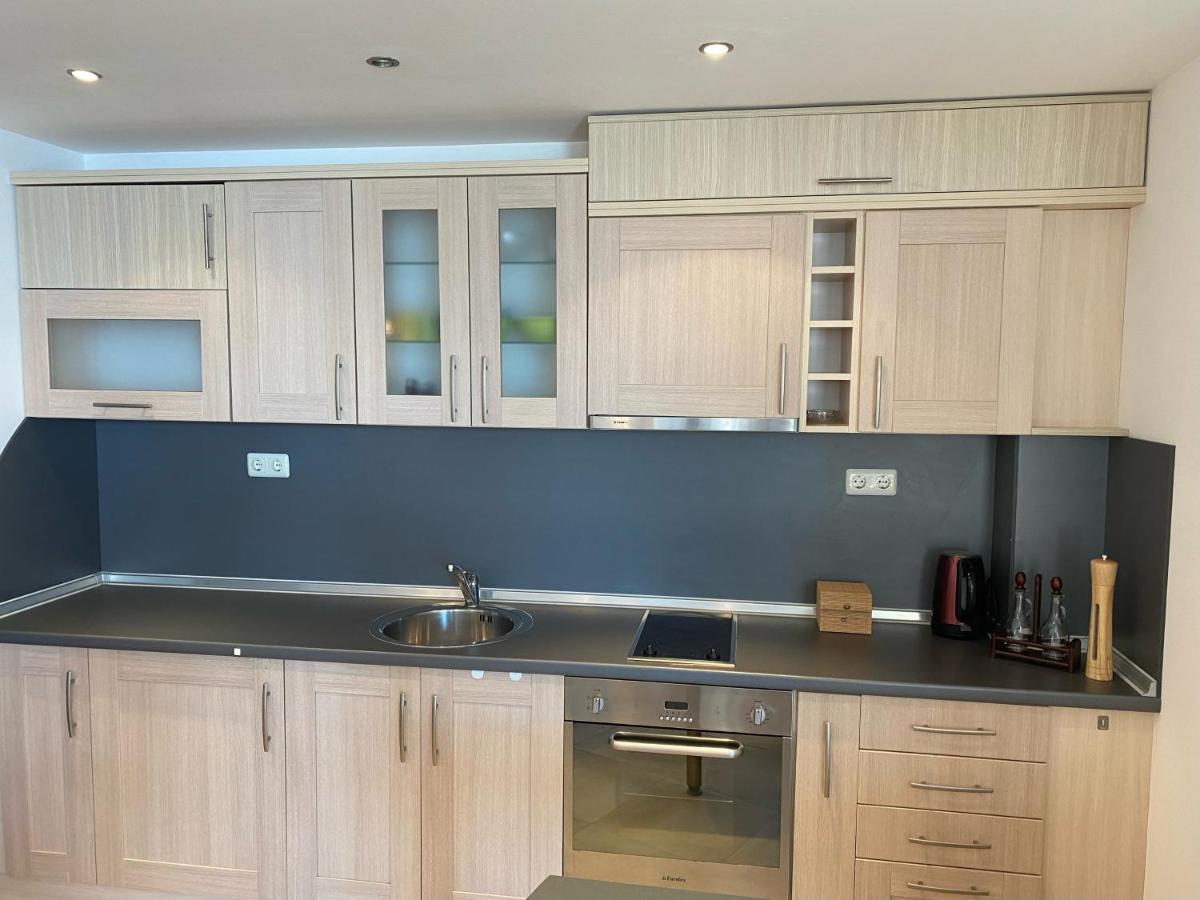 Port Balchik Apartment Екстер'єр фото