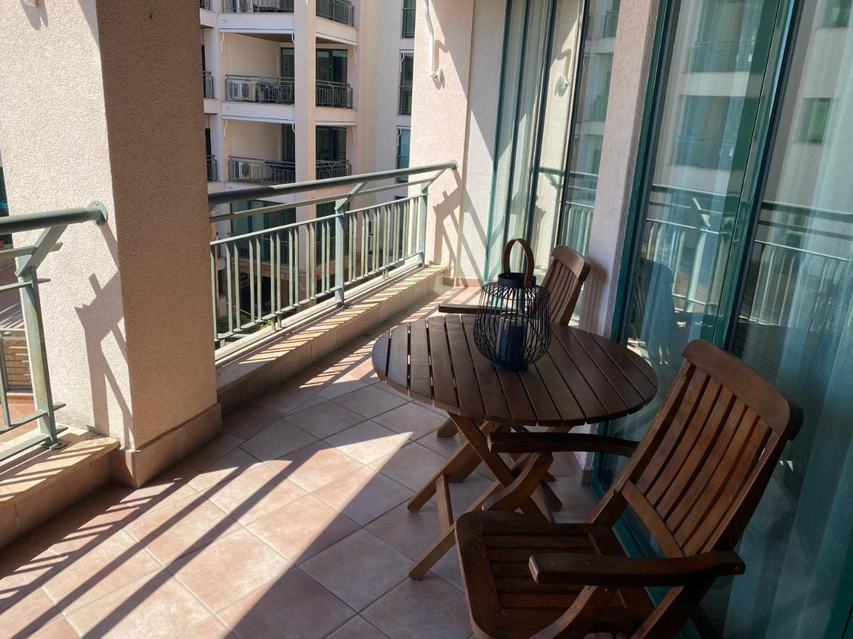 Port Balchik Apartment Екстер'єр фото