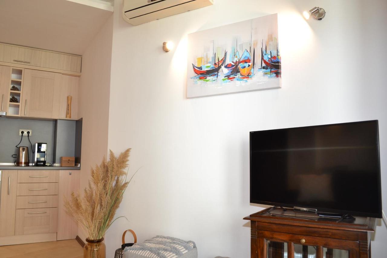 Port Balchik Apartment Екстер'єр фото