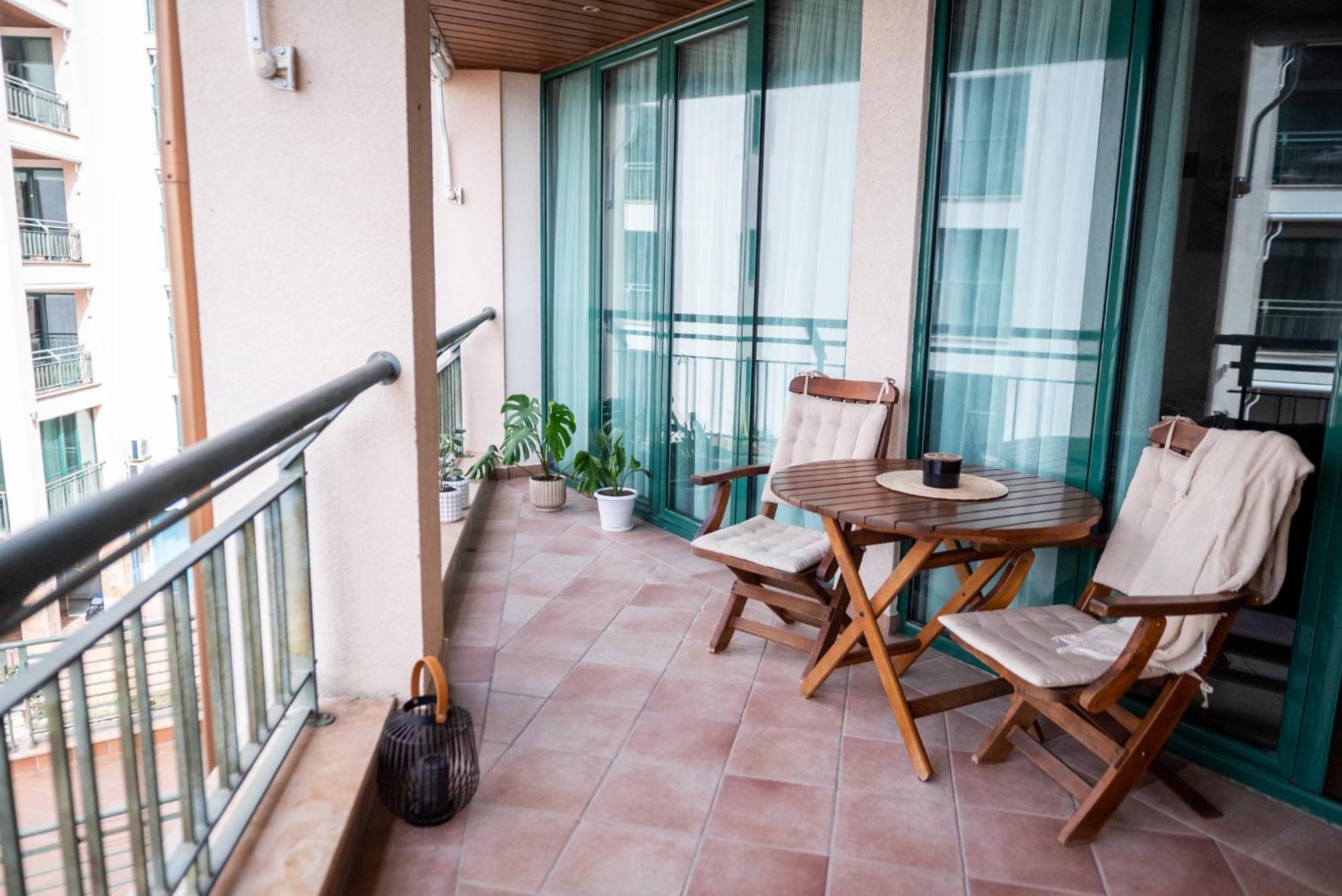 Port Balchik Apartment Екстер'єр фото