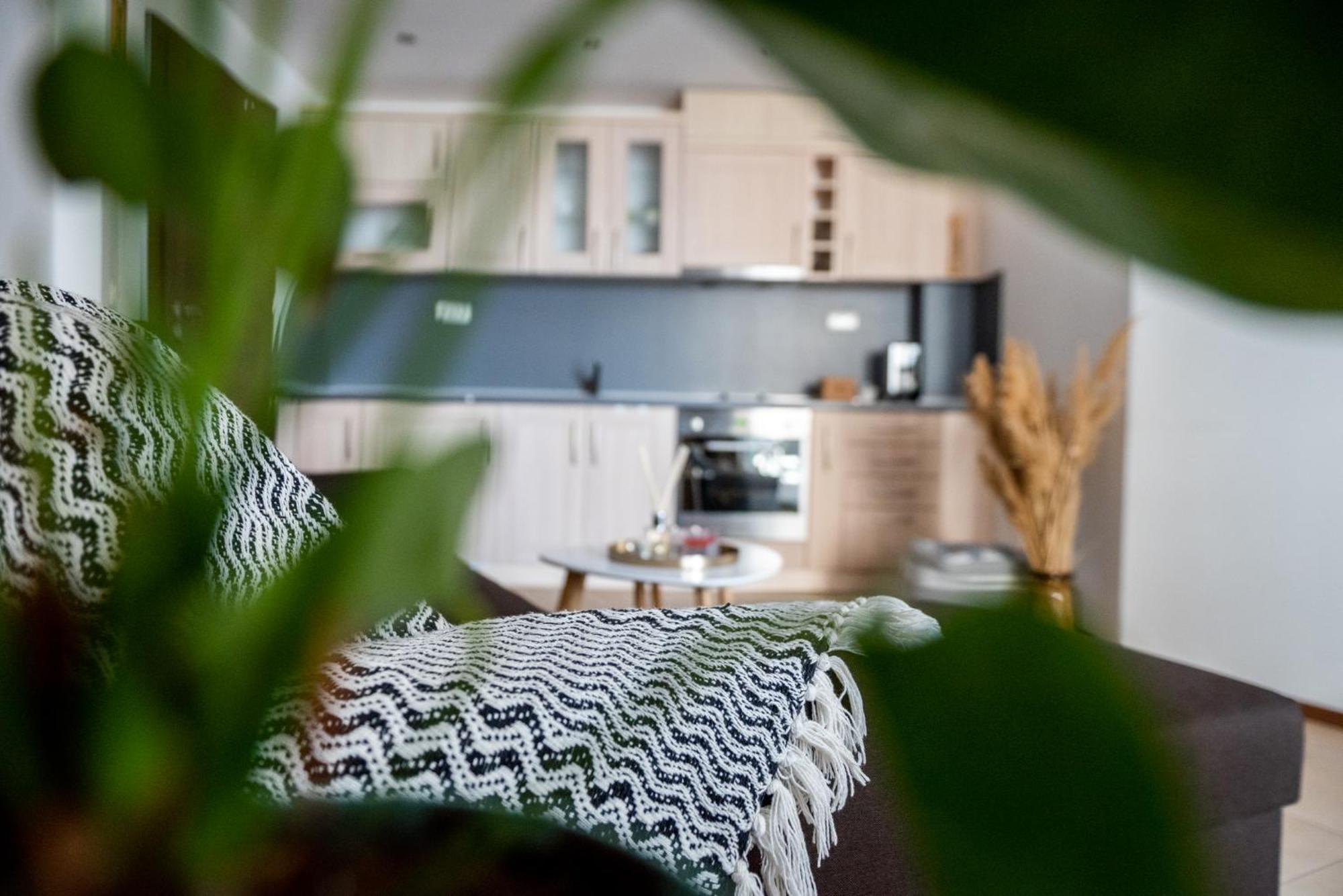 Port Balchik Apartment Екстер'єр фото