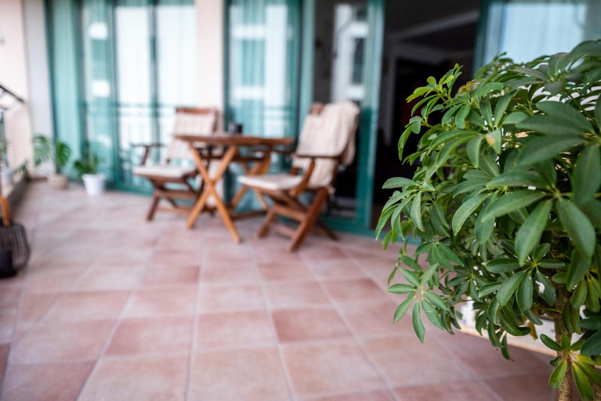 Port Balchik Apartment Екстер'єр фото